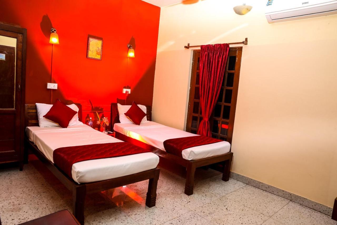 Ram Guest House بونديتْشيري المظهر الخارجي الصورة