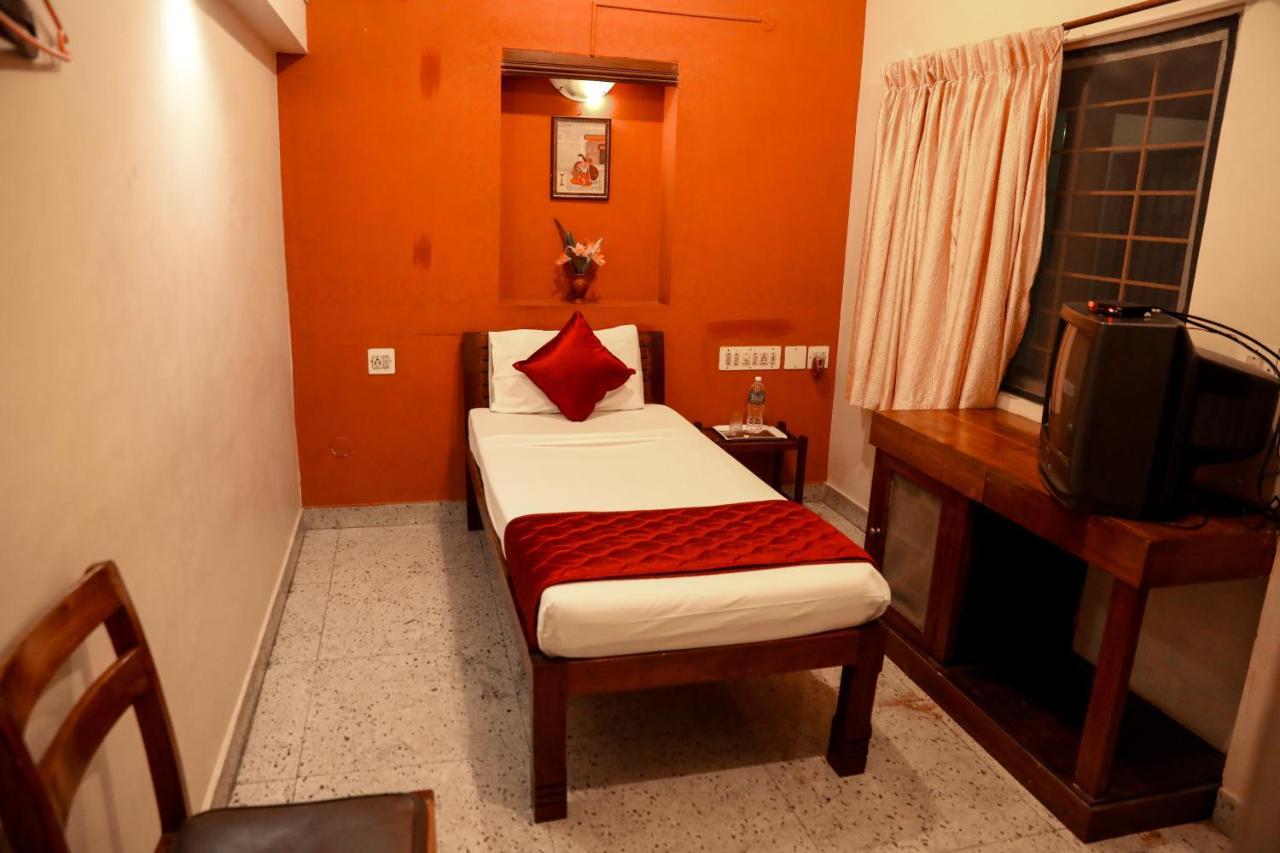 Ram Guest House بونديتْشيري المظهر الخارجي الصورة
